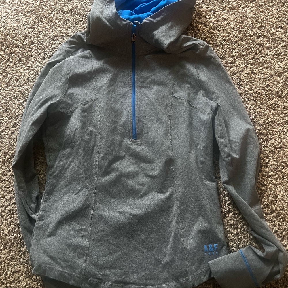 Abercrombie & Fitch Gray and Blue Women's Top Running/Yoga
